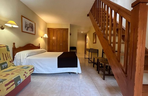 Les House | Hotel Joan Canejan