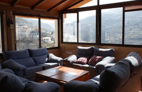 Guejar Sierra Hotel | Hotel Juan Francisco