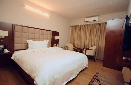 Lubumbashi Hotel | Hotel King's Palace