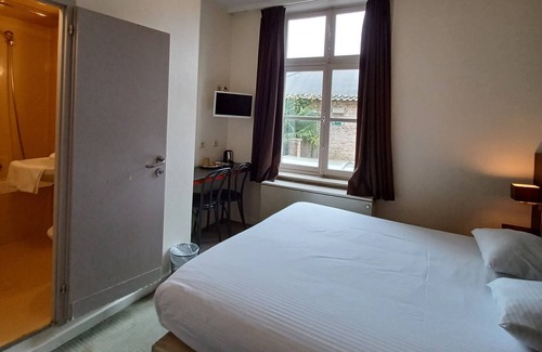 Historical Center Bruges Hotel | Hotel Koffieboontje* is aantrekkelijk gelegen in centrum van Brugge.n