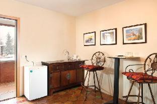 Kopavogur Hotel | Hotel Kriunes