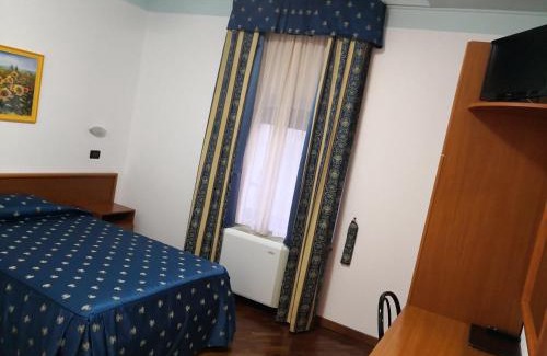 Alfonsine Hotel | Hotel La Cantina