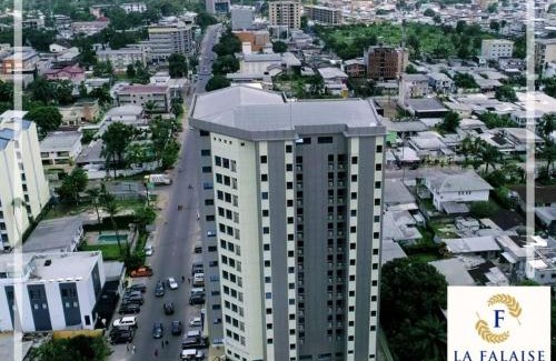 Bonapriso Hotel | Hotel La Falaise Bonapriso