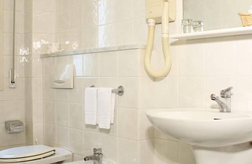 Pontedera Hotel | Hotel La Pace