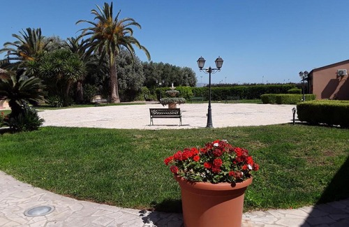 Maeggio Hotel | Hotel Lady Lusya
