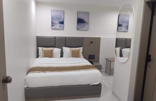 Ahmedabad Hotel | Hotel Lavit