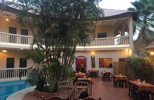 Ziguinchor Apartment | HOTEL LE FLAMBOYANT
