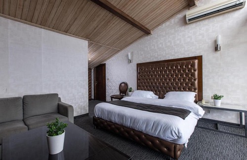 Tabarja Hotel | Hotel Le Quartier