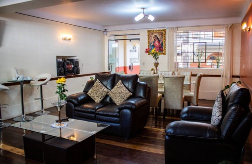 Calca Hotel | Hotel Los Laureles