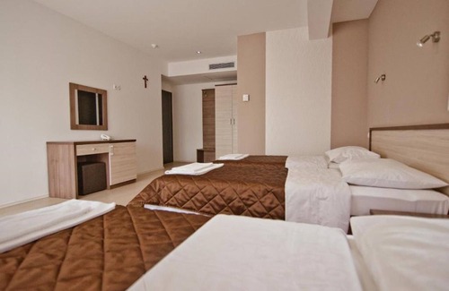 Medjugorje House | Hotel Lux - Triple Room with Balcony 2