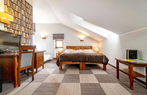 Elblag Hotel | Hotel Młyn Aqua Spa Biblioteka