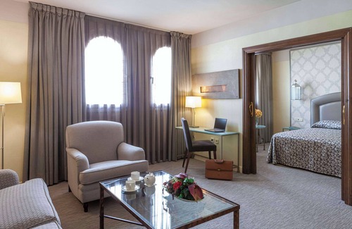 Distrito Centro Hotel | Hotel Macià Alfaros