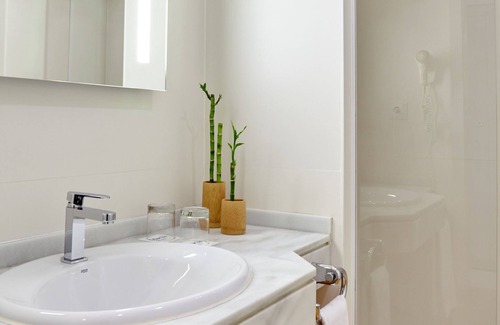 Centro - Sagrario Hotel | Hotel Macià Granada Five Senses Rooms & Suites