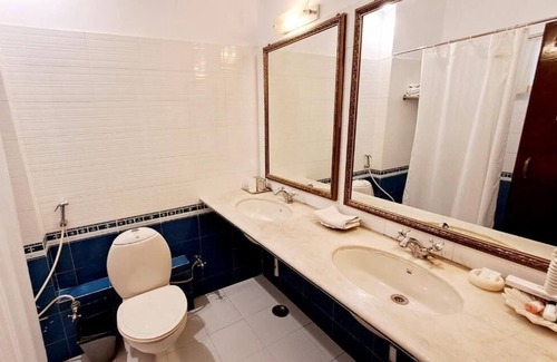 Udaipur City Centre Hotel | HOTEL MAHENDRA PRAKASH