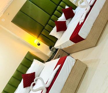 Varanasi Hotel | Hotel Mangalam