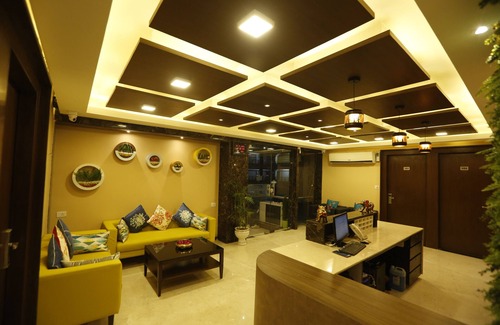 Ellis Bridge Hotel | Hotel Maple Inn