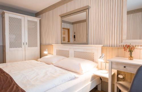 Frymburk Hotel | Hotel Maxant