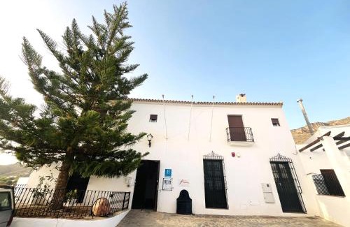 Lucainena de las Torres Hotel | HOTEL MUSEO Lucainena