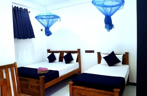 Uppuveli Hotel | Hotel New Natraj