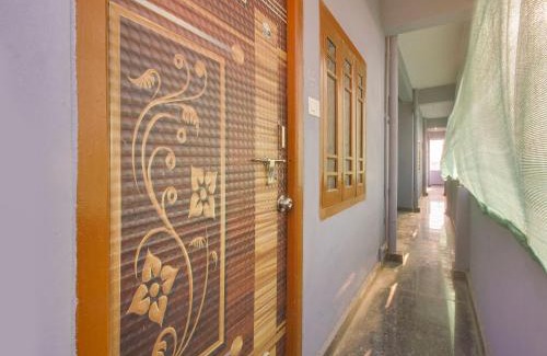 Farooq Nagar Hotel | Hotel O AM Luxury AC ROOM'S