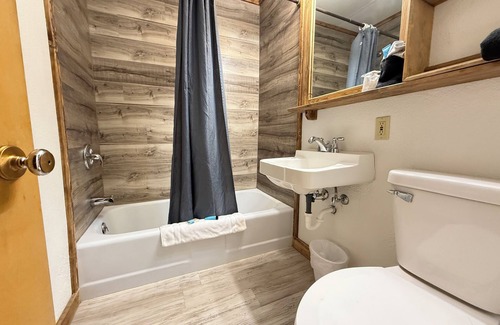 Chamberlain Hotel | Hotel O Bel Aire Chamberlain SD I 90