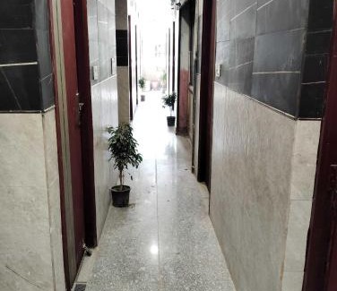 Azadpur Hotel | Hotel O Hotal Cloud Inn