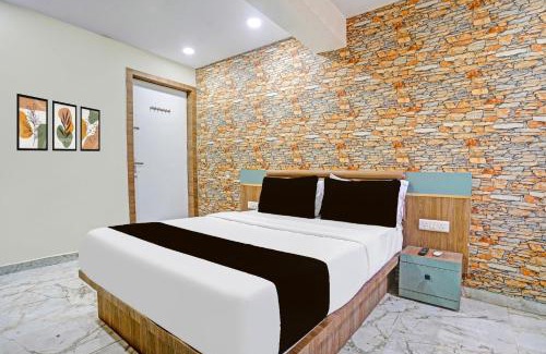 Ahmedabad Hotel | Hotel O N R