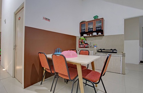 West Semarang Hotel | Hotel O New Puspa Residence