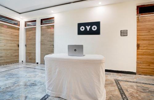 Chandauli Hotel | HOTEL O RAJ PALACE