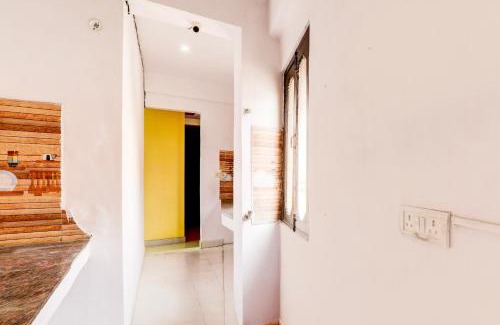 Hazratganj Hotel | Hotel O Rudra Palace