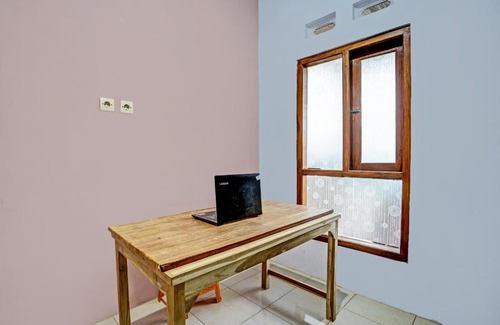 Banyuwangi Hotel | Hotel O Sobat Ijen HomestayNearSungai Prengsengan