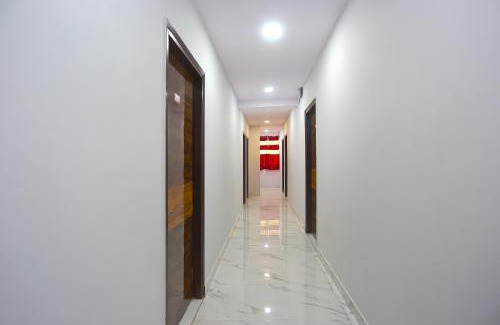 Janakpuri Hotel | Hotel O Three Kings