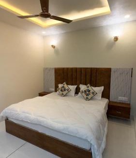 Lansdowne Hotel | Hotel Orchid Tree