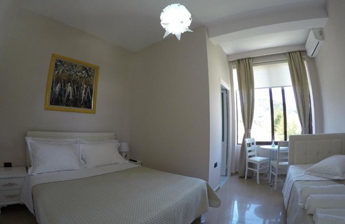 Berat Hotel | Hotel Orestiada