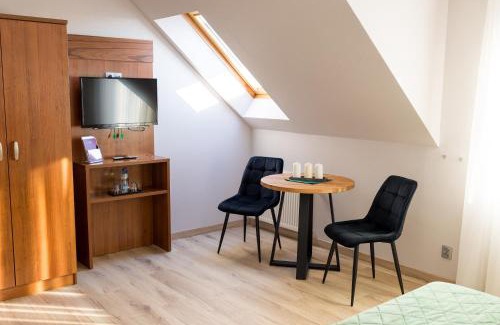 Podlesice Hotel | Hotel Ostaniec