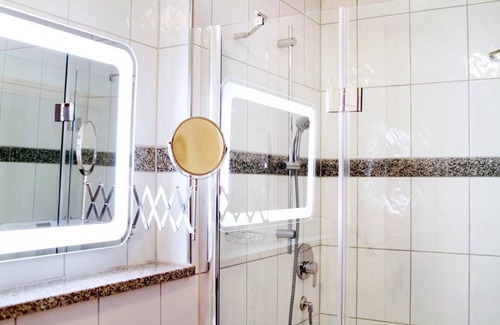 Bilfingen Hotel | Hotel Pension Kaempfelbach