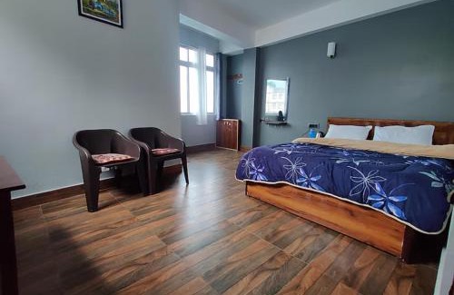 Darjeeling Hotel | Hotel Pitstop Darjeeling - Excellent Service Recommended & Couple Friendly