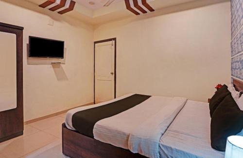 Navrangpura Hotel | hotel poonam palace ahmedabad