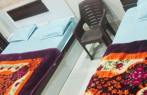 Vrindavan Hotel | Hotel Premdeep Aashray Vridavan