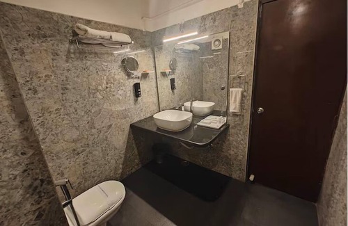 Rourkela Hotel | Hotel Radhika Regency