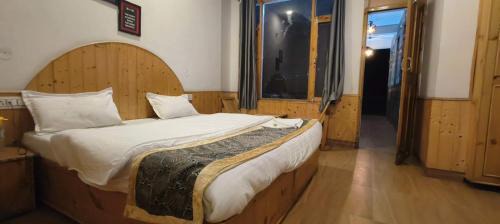 Vashist Hotel | HOTEL RANGBAY by SINGH SAAB