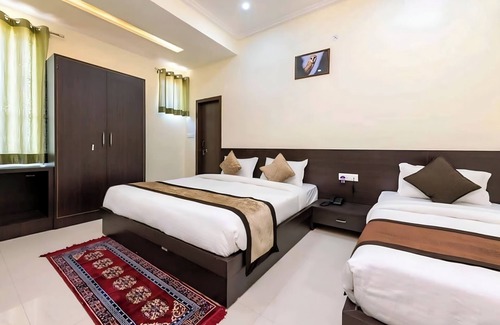 Bharatpur Hotel | Hotel Ravi Residency