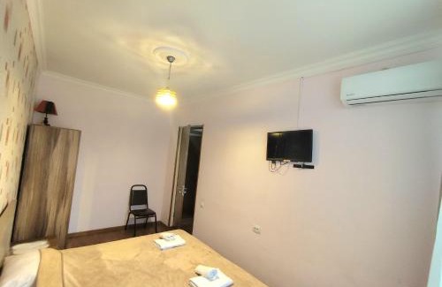 Akhaltsikhe Bed & Breakfast | Hotel "Red House"