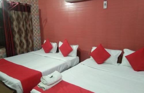 Agra Hotel | Hotel Reshmi In Agra Near Chandrashekhar Park - Best Location