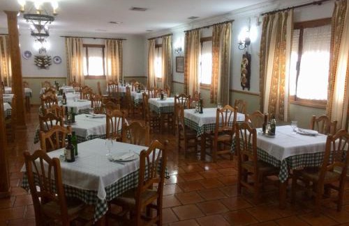Almuradiel Hotel | Hotel-Restaurante Venta Tomas