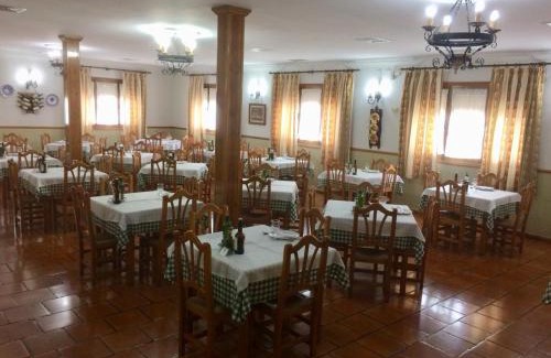 Almuradiel Hotel | Hotel-Restaurante Venta Tomas