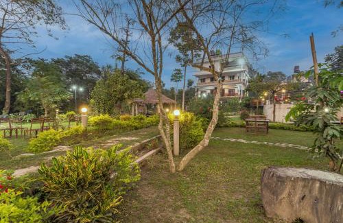 Sauraha Hotel | Hotel Riverside with Swimming pool