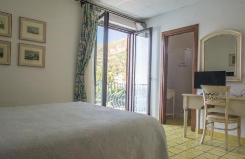 Lipari Historic Centre Hotel | Hotel Rocce Azzurre
