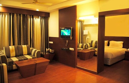 Kanpur Hotel | Hotel Royal Cliff