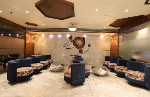 Akola Hotel | Hotel RS Exclusive Stay & Fine Dine - Near to Akola Junction